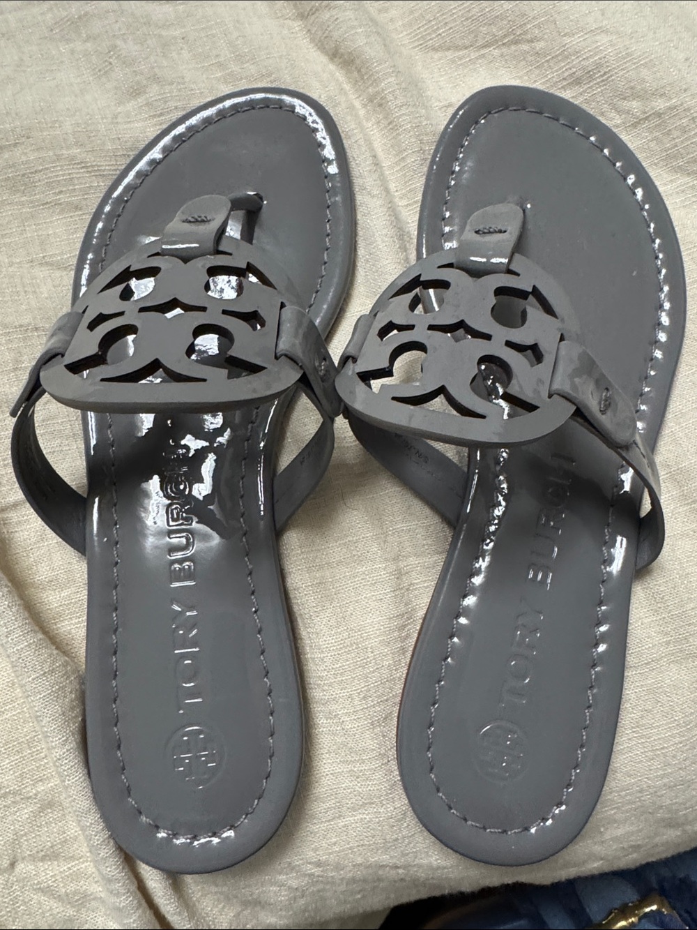 Tory Burch Gray Patent Miller Logo Thong Sandals